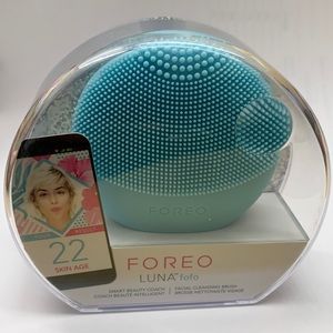 Luna FOREO fofo in Mint Unopened Brand New